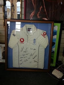 Our bespoke framing service is perfect for those with unusual shaped pictures and items. Based in Long Eaton, Nottinghamshire